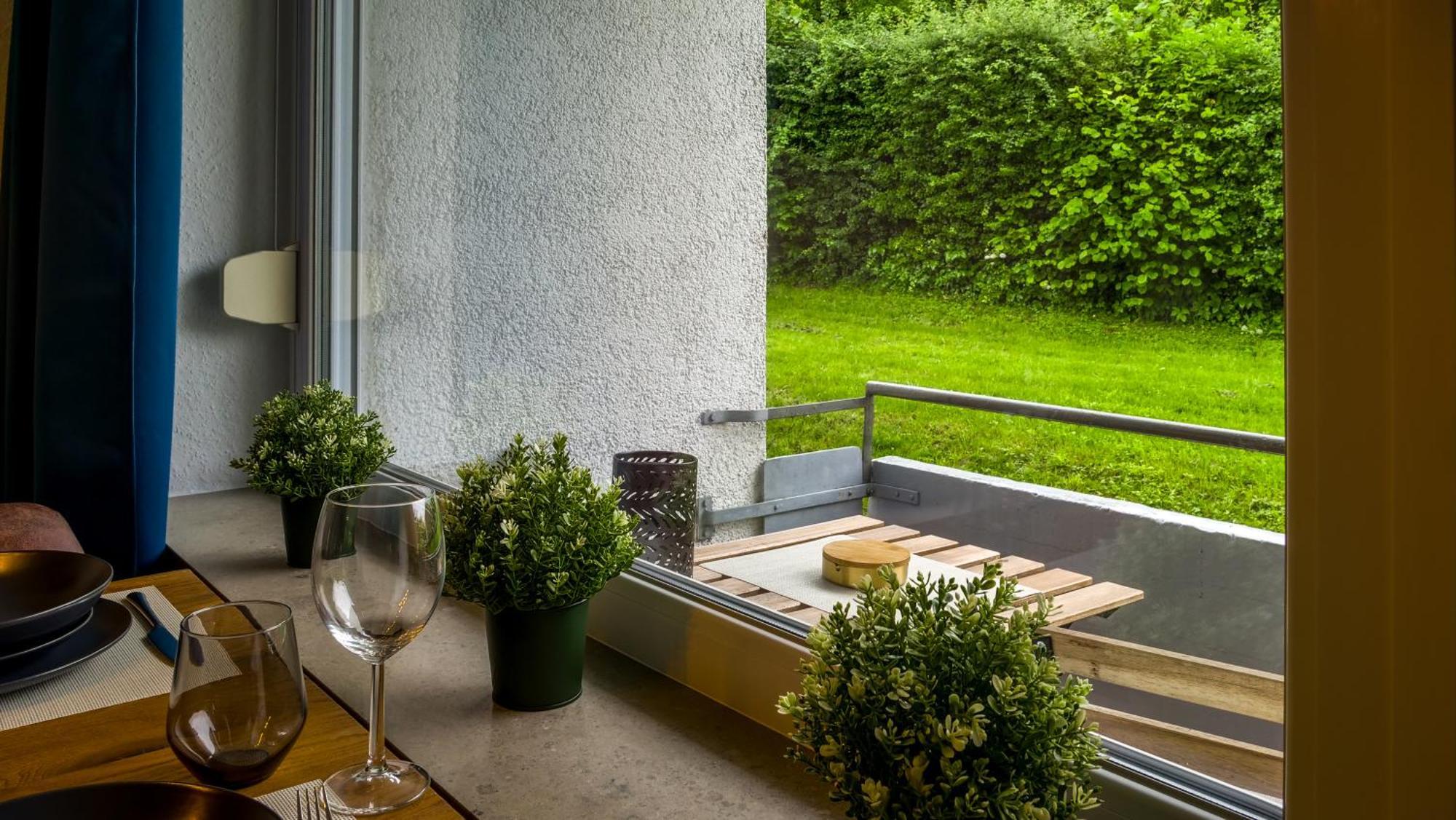 Gross, Modern, Zentrumsnah Mit Parkplatz Und Garten Ulm Exteriér fotografie